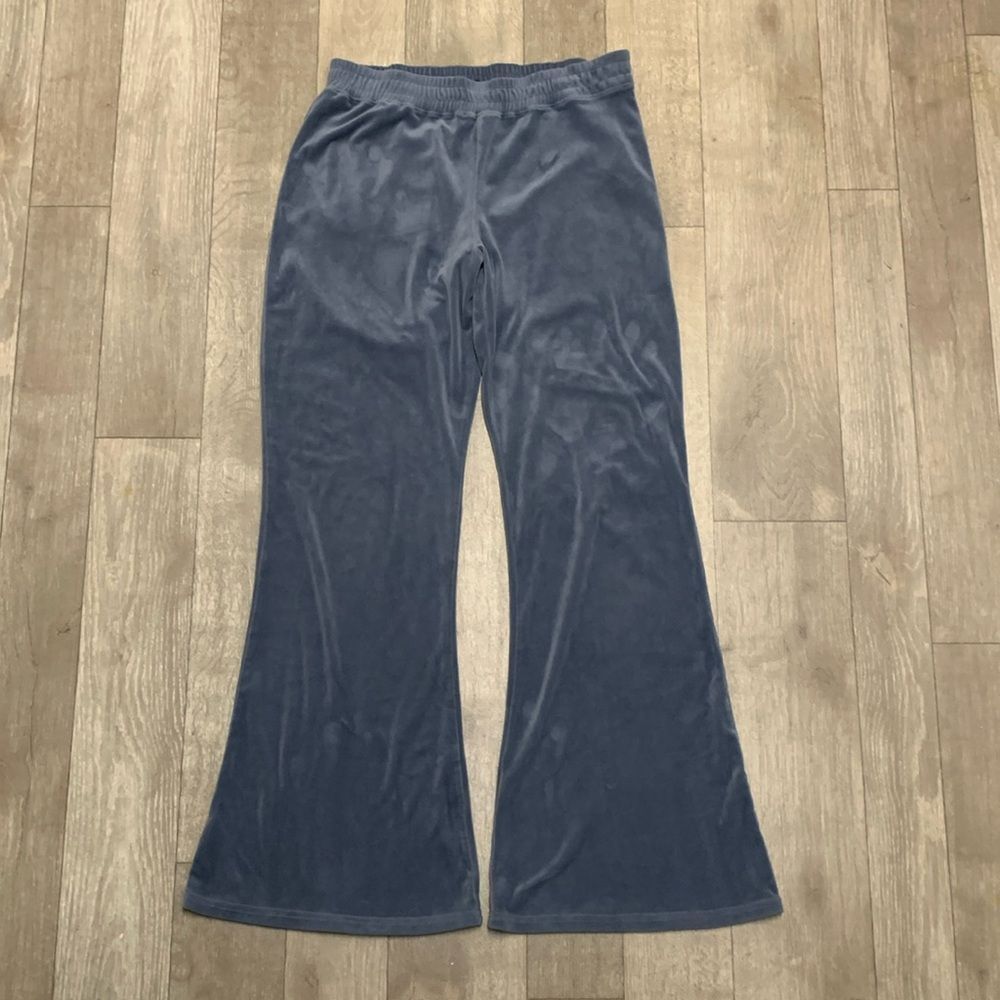 Womens Hollister Ultra High Rise Velvet Flare‎ Pull On Pants